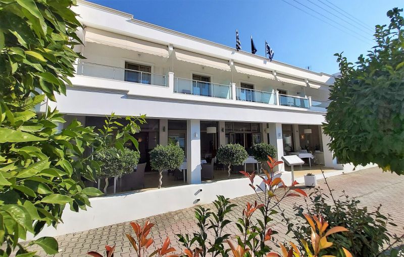 AKROGIALI EXCLUSIVE HOTEL (EX. AKROGIALI BOUTIQUE)
