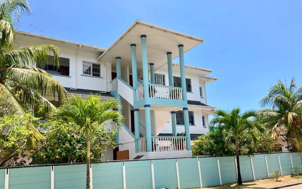 LA VILLA THERESE
