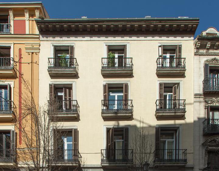 APARTAMENTS ARENAL