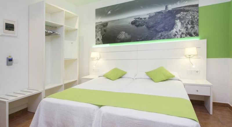 HOSTAL ADELINO