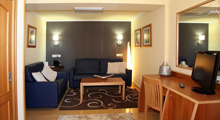 INVISA HOTEL LA CALA фото 6