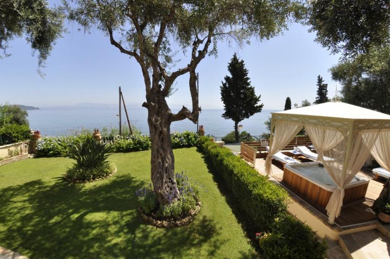 VILLA ROMANTICA PERAMA фото 2
