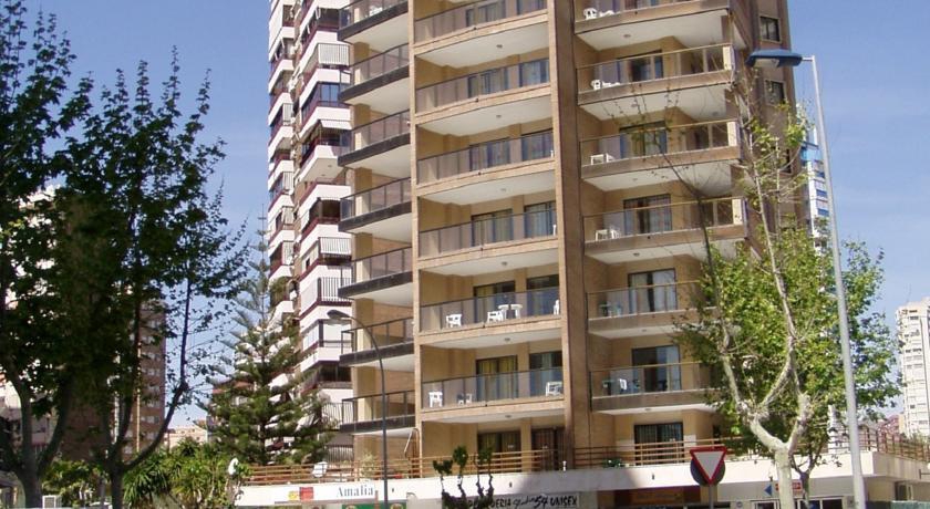 AMALIA APT