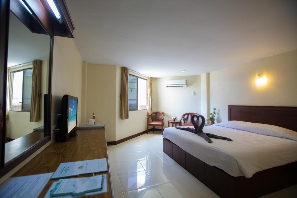 TWIN PALMS RESORT фото 7
