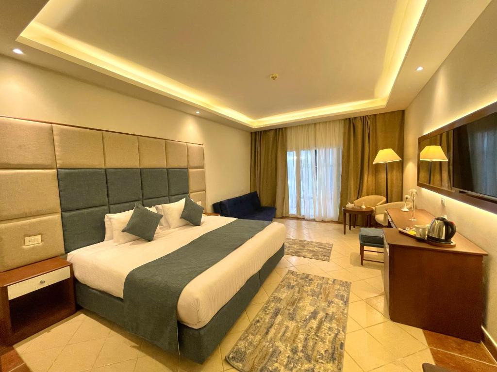 IVY CYRENE ISLAND HOTEL фото 2