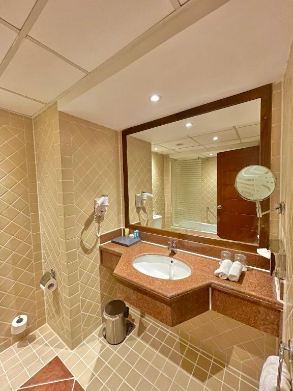 IVY CYRENE ISLAND HOTEL фото 4