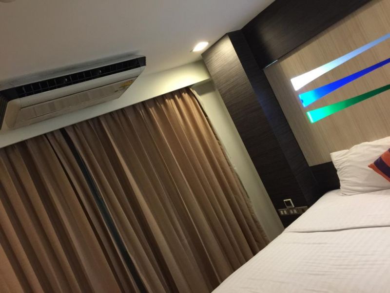 ICHECK INN SUKHUMVIT SOI 11 (EX. NARRY NANA BANGKOK) фото 2