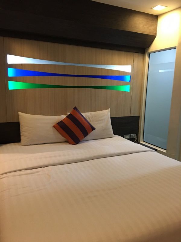 ICHECK INN SUKHUMVIT SOI 11 (EX. NARRY NANA BANGKOK) фото 7