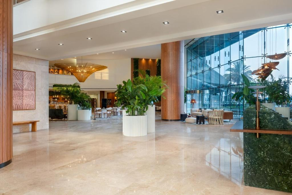 RADISSON BLU HOTEL YAS ISLAND ABU DHABI фото 2