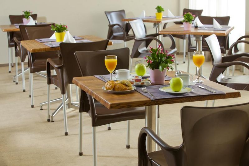 ALMOND BUSINESS SUITES фото 4