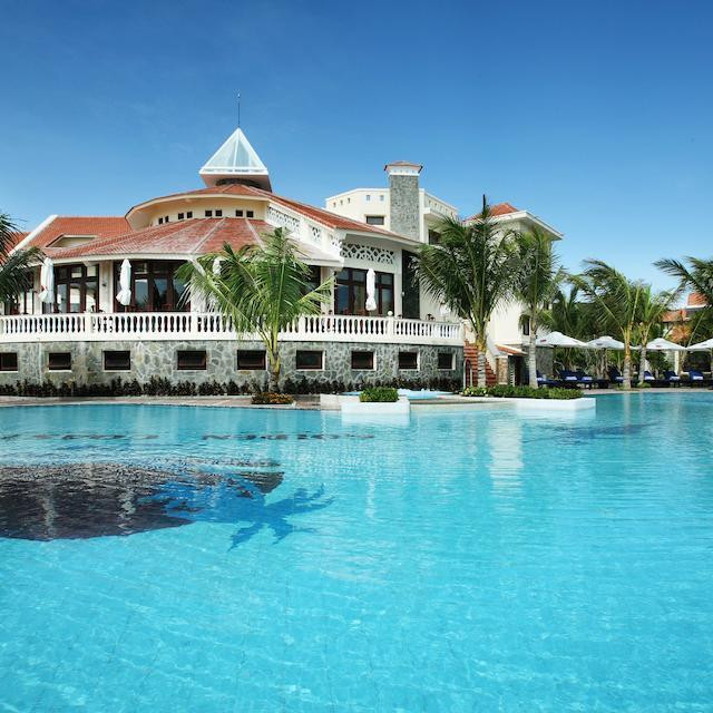 GOLDEN COAST RESORT