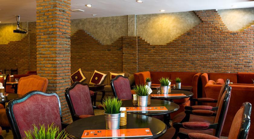 CHECK INN PHROMPHONG фото 3