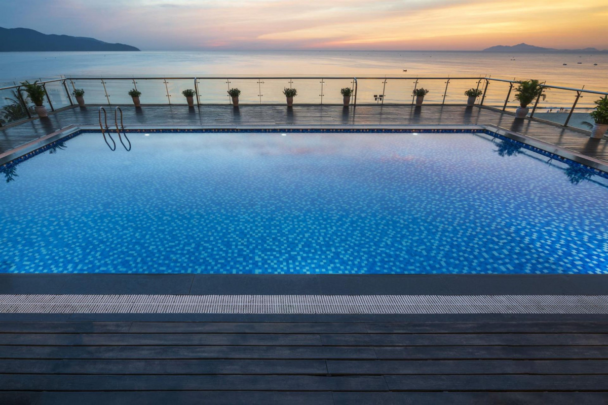 SERENE BEACH HOTEL фото 4