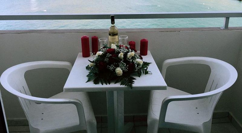 SEA VESSEL (EX. CRONOS BEACH APARTMENTS фото 3