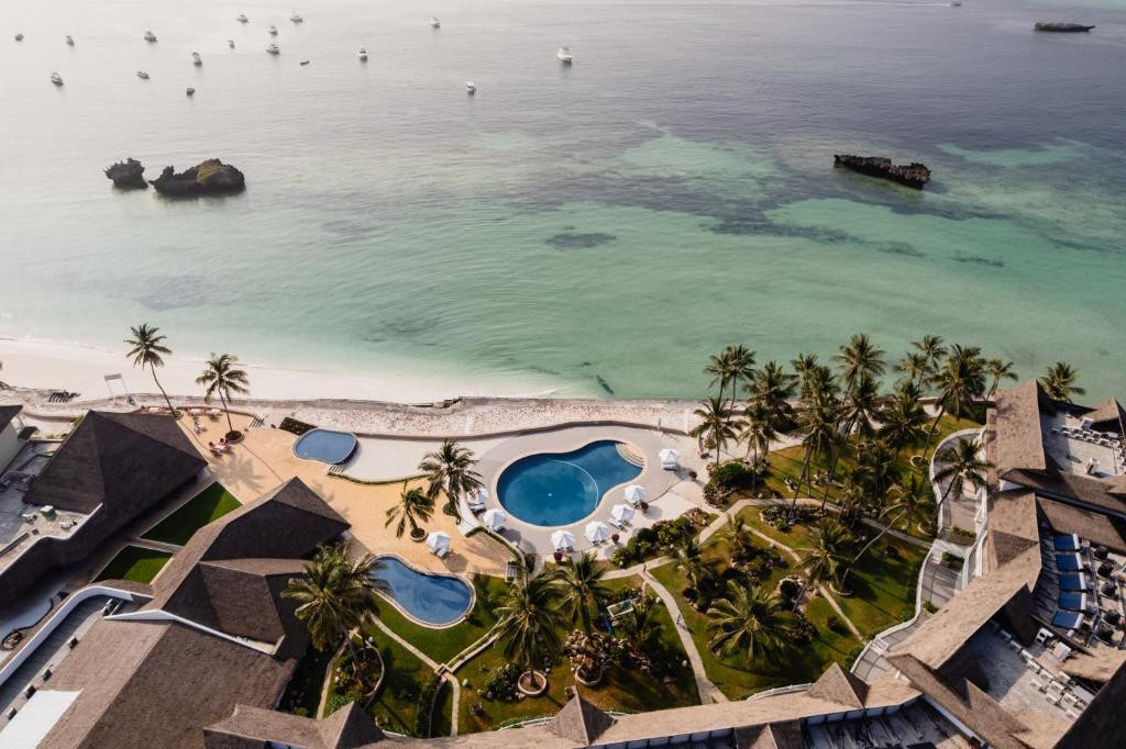 HEMINGWAYS WATAMU