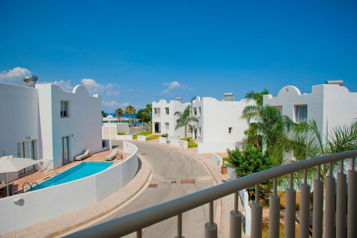 LOUIS ALTHEA KALAMIES LUXURY VILLAS APT фото 4