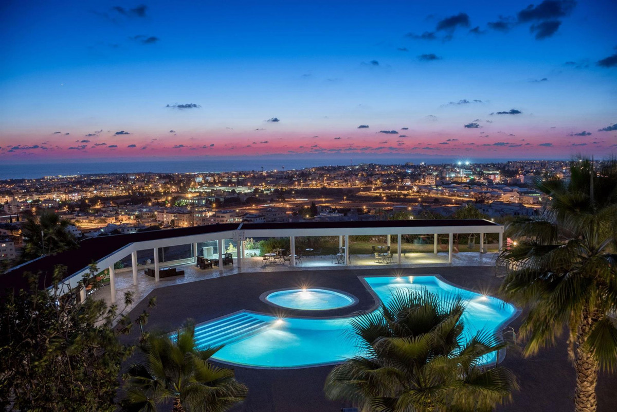 ROYAL BLUE (EX. PAFIANA HEIGHTS LUXURY) фото 2