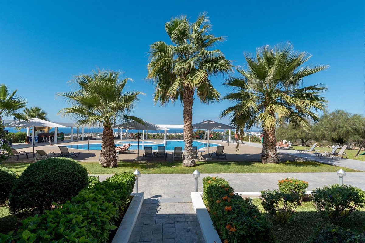 ROYAL BLUE (EX. PAFIANA HEIGHTS LUXURY) фото 6