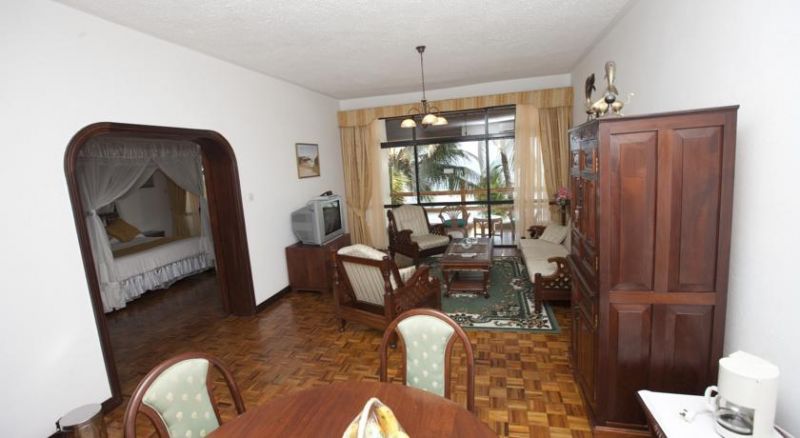 TRAVELLERS BEACH HOTEL & CLUB фото 4