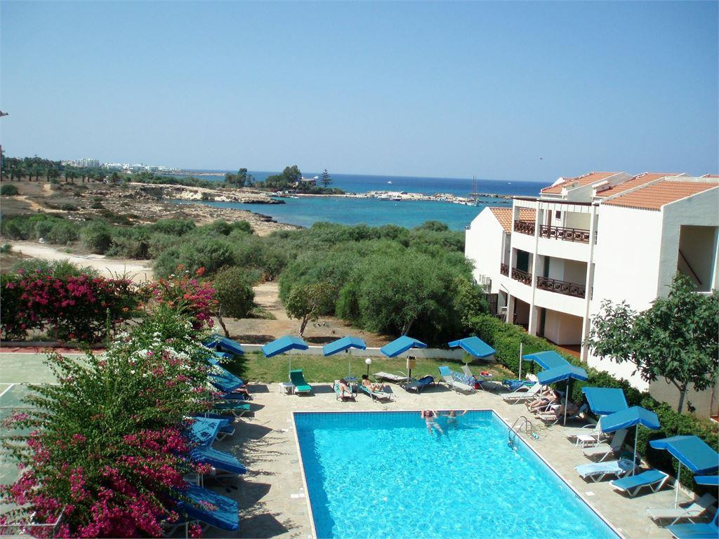HARRYS HOTEL