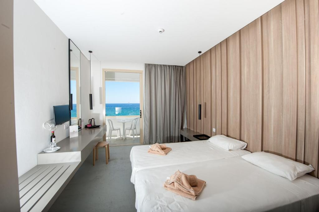 PIERE ANNE BEACH HOTEL фото 2