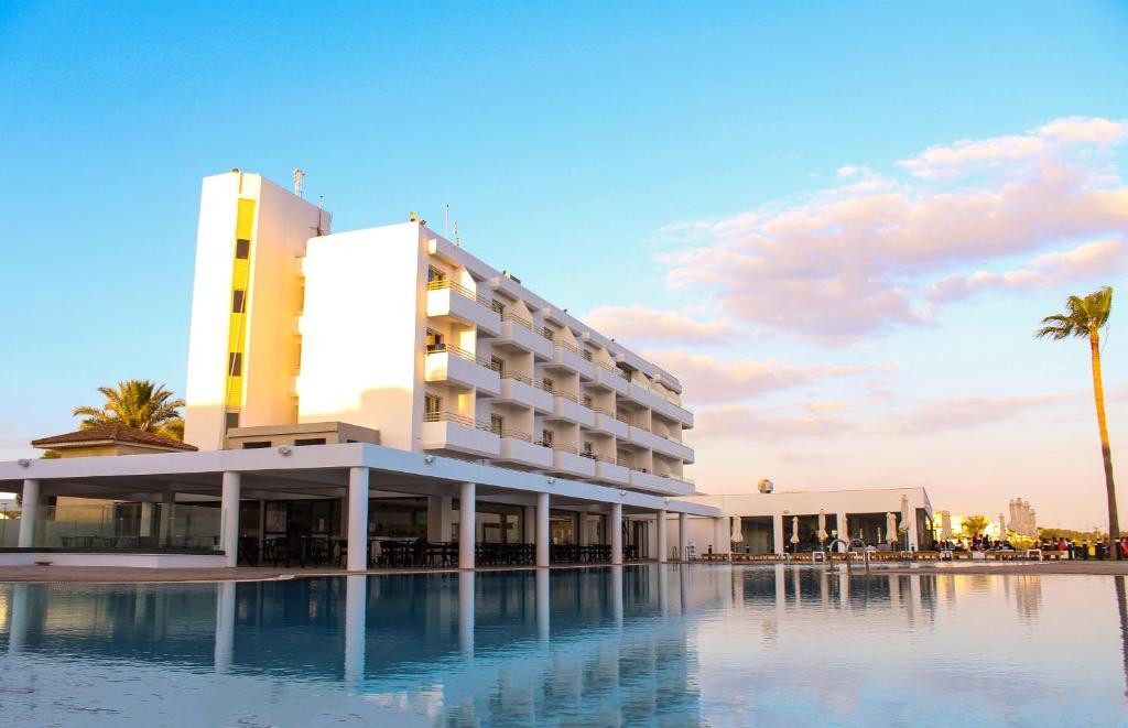 PIERE ANNE BEACH HOTEL фото 3