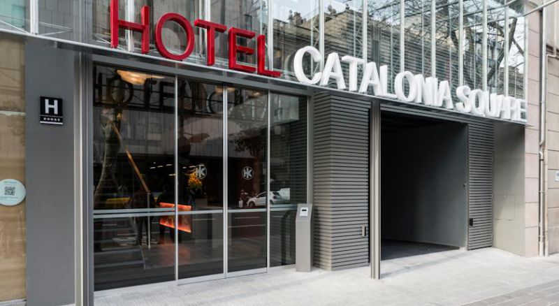 CATALONIA SQUARE