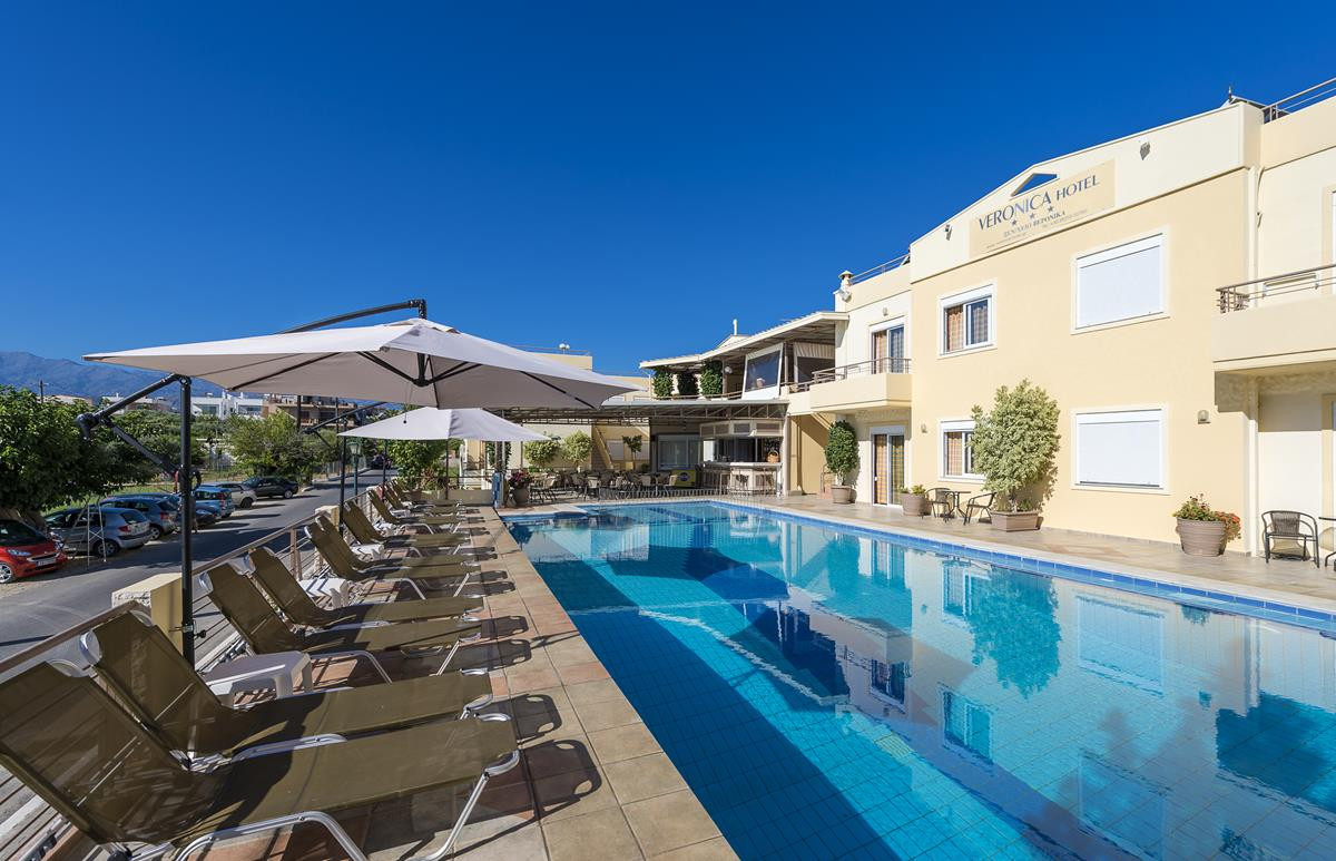 VERONICA HOTEL & SUITES