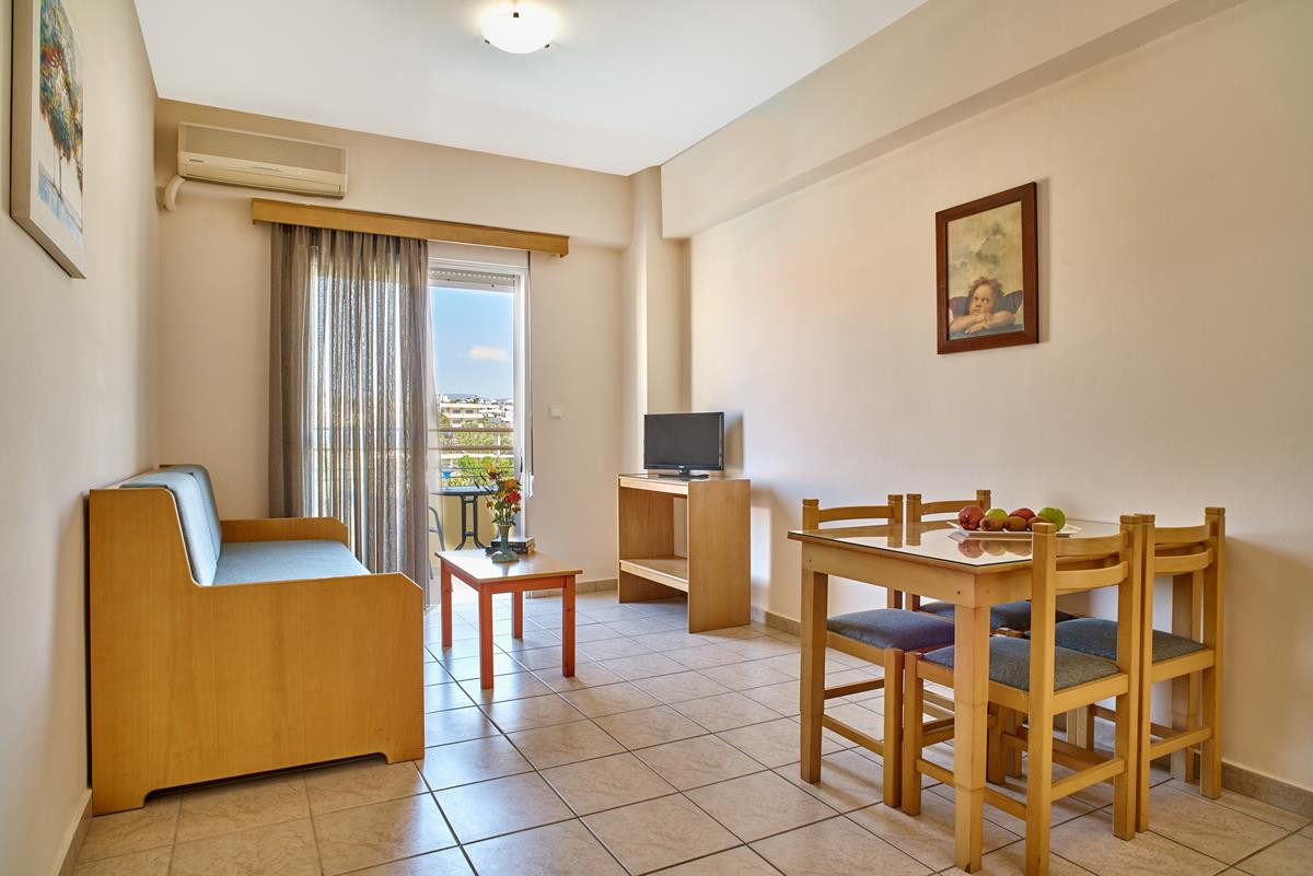 VERONICA HOTEL & SUITES фото 8