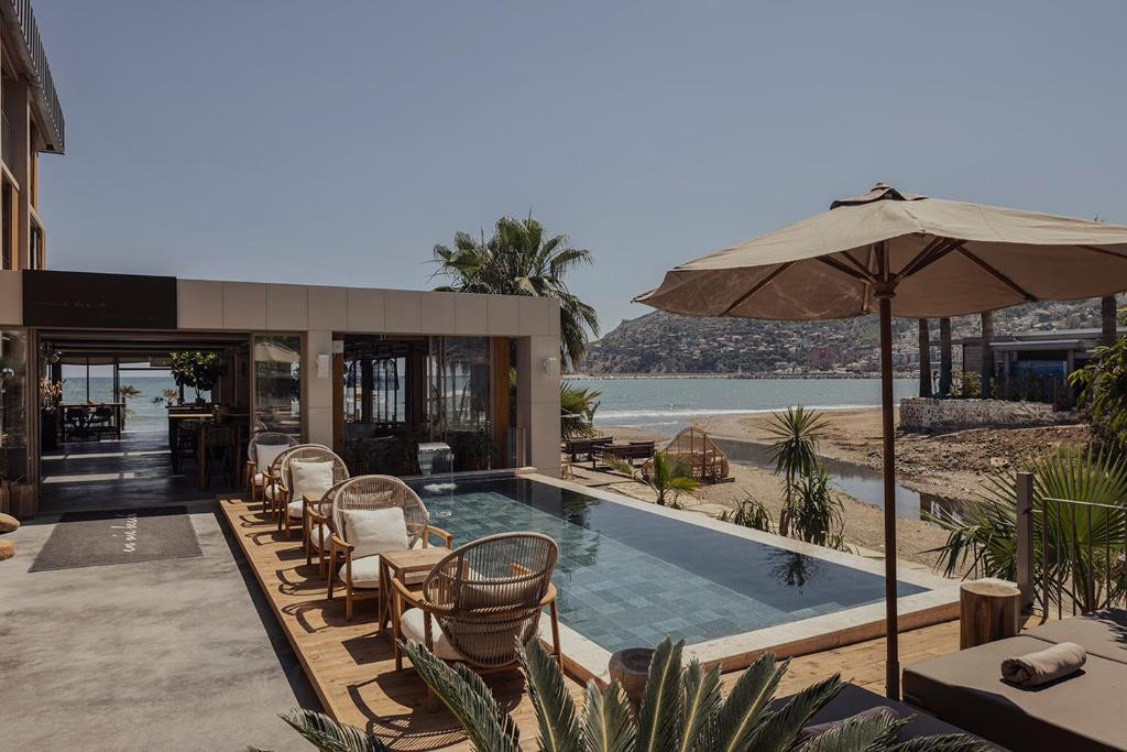 EN VIE BEACH BOUTIQUE ADULTS ONLY 16+ фото 2