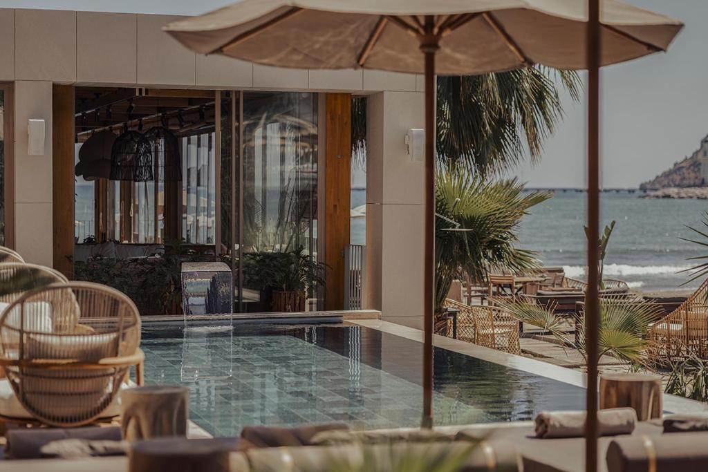 EN VIE BEACH BOUTIQUE ADULTS ONLY 16+ фото 4