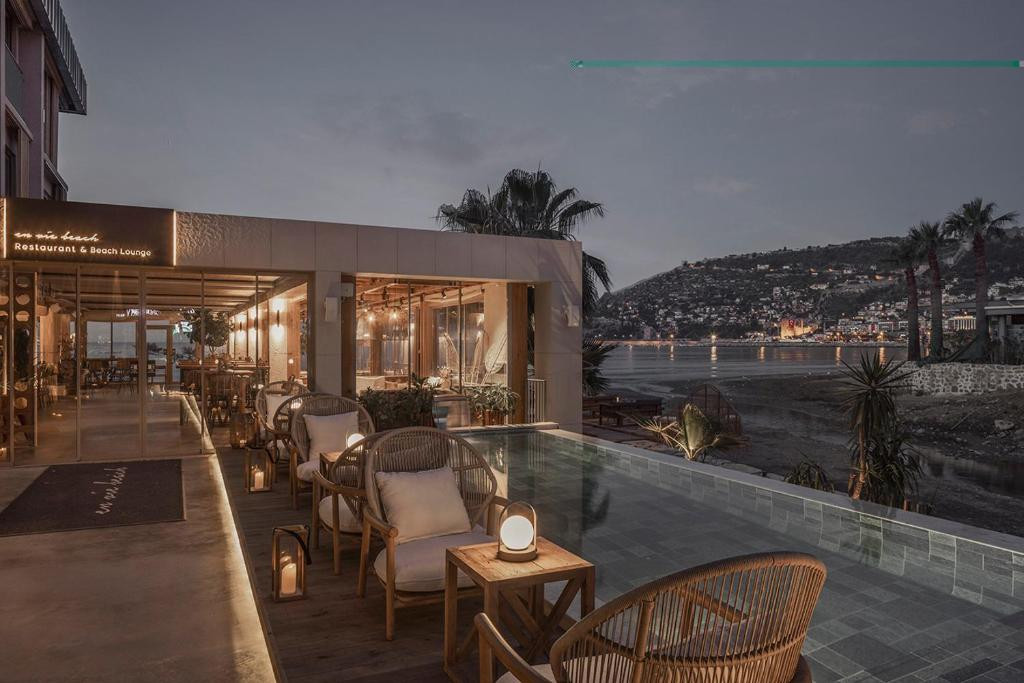 EN VIE BEACH BOUTIQUE ADULTS ONLY 16+ фото 6