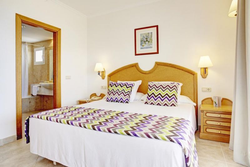 GRUPOTEL SANTA EULARIA & SPA фото 4
