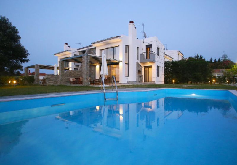 SUNNY SANI LUXURY VILLAS фото 2