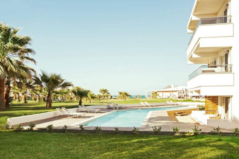 SUNPRIME PLATANIAS BEACH SUITES & SPA фото 7