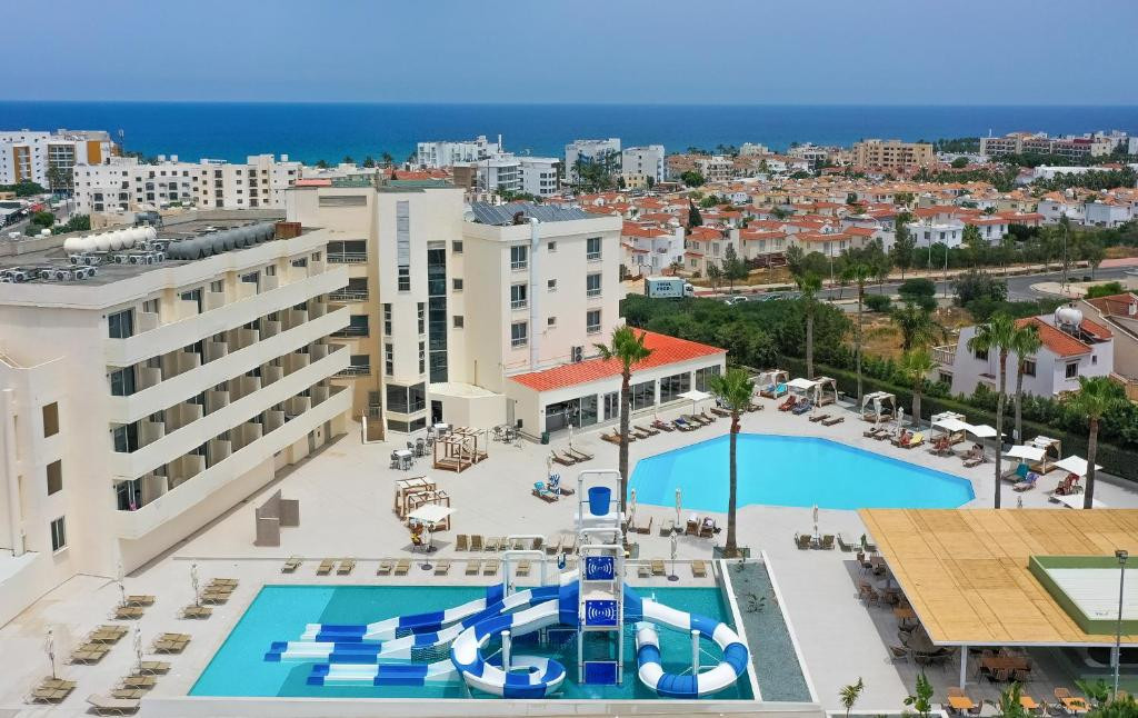 TOXOTIS HOTEL APARTMENTS