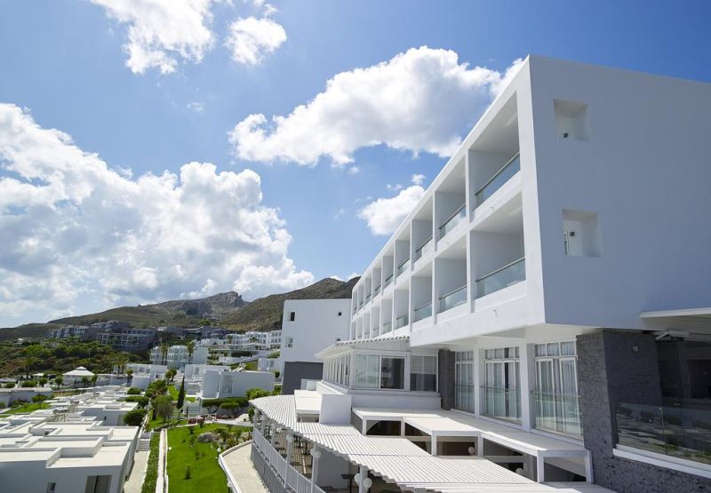 DIMITRA BEACH HOTEL & SUITES