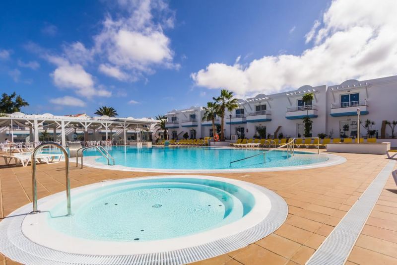 ARENA BEACH APTS