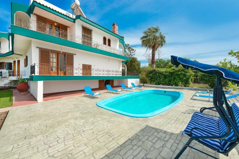 MARIANNA VILLAS