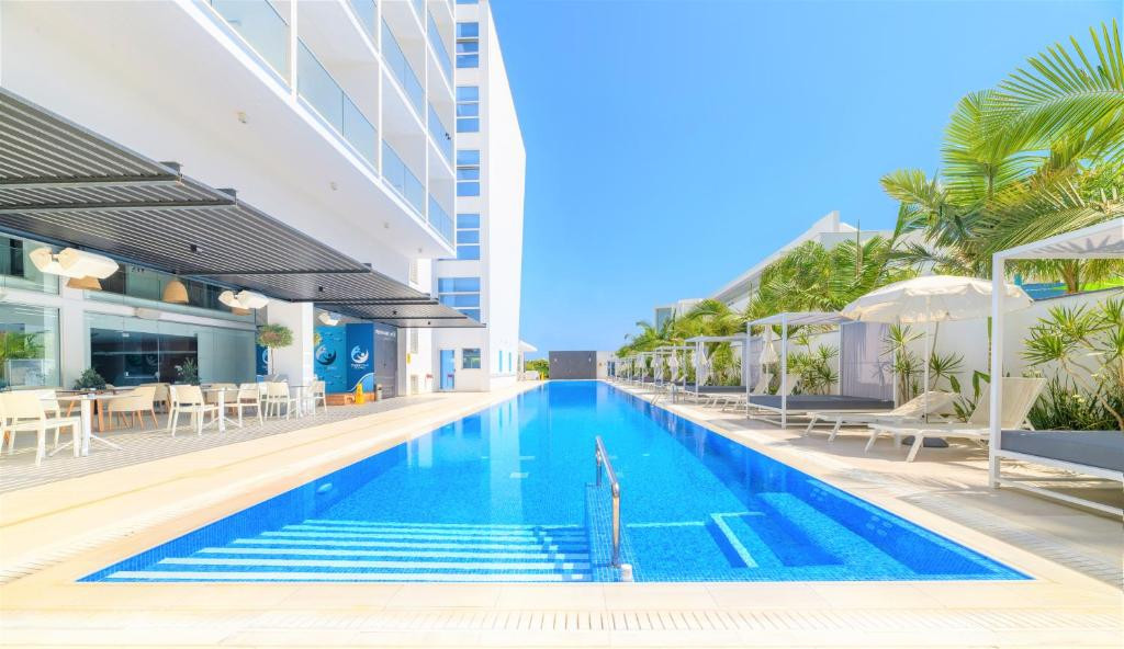 TASIA MARIS SEASONS HOTEL ADULTS ONLY 14+