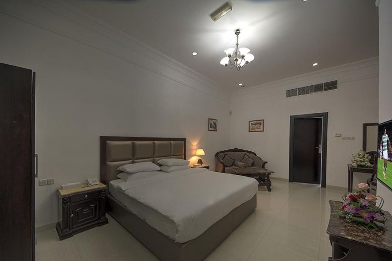 ROYAL RESIDENCE RESORT KING FAISAL ROAD фото 4