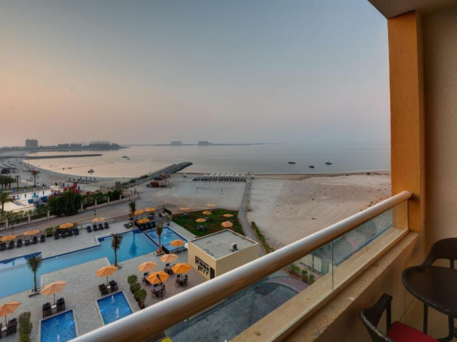 CITY STAY BEACH HOTEL APARTMENT фото 7