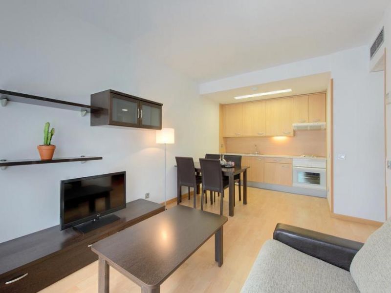 TRYP MADRID AIRPORT SUITES фото 2