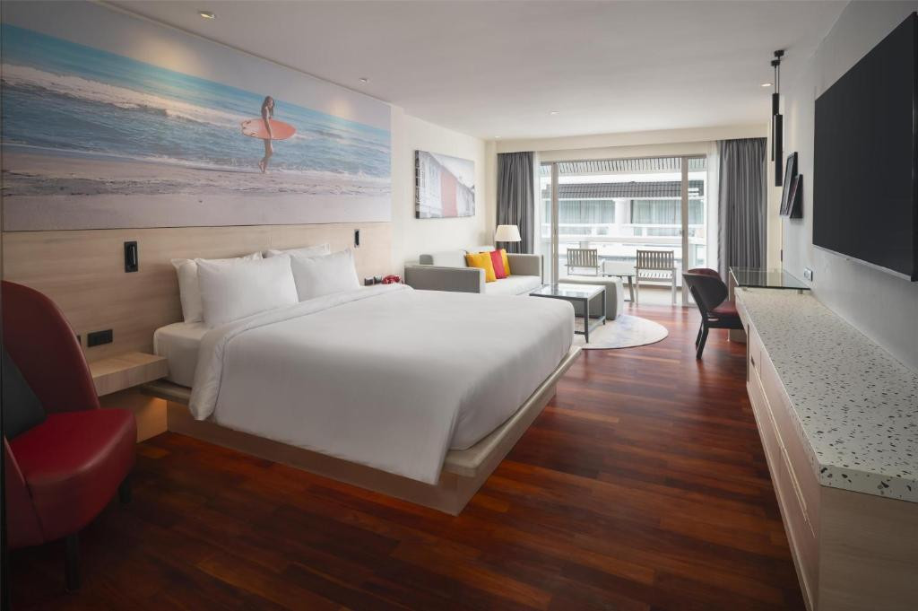RADISSON RED PHUKET PATONG BEACH (EX.SWISSOTEL RESORT PHUKET PATONG BEACH) фото 2
