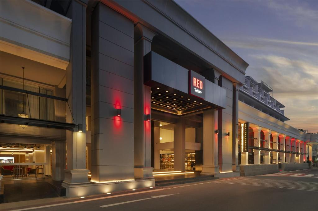 RADISSON RED PHUKET PATONG BEACH (EX.SWISSOTEL RESORT PHUKET PATONG BEACH) фото 5