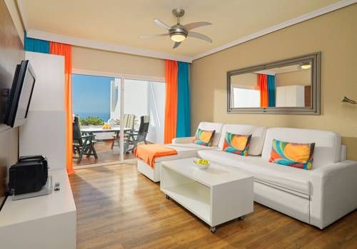 REGENCY TORVISCAS APARTMENTS AND SUITES