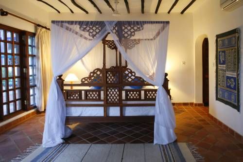DIANI BLUE