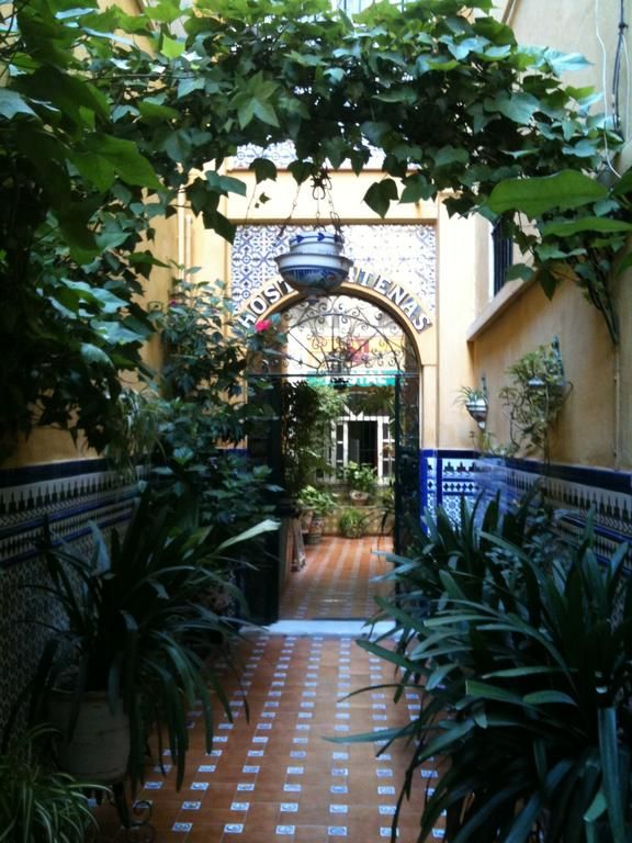 HOSTAL ATENAS