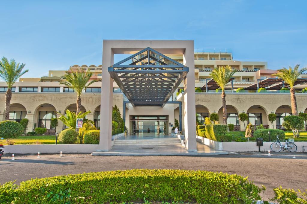 KIPRIOTIS PANORAMA HOTEL & SUITES