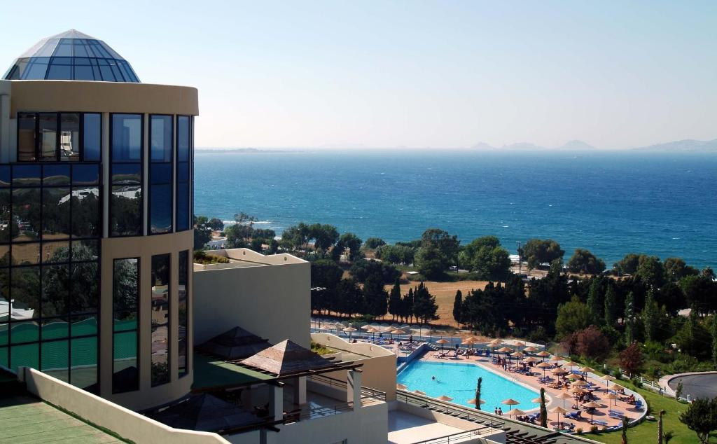 KIPRIOTIS PANORAMA HOTEL & SUITES фото 2